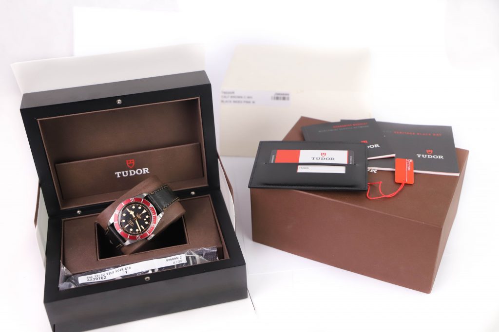 Tudor Heritage Black Bay Red 79220R - Millenary Watches