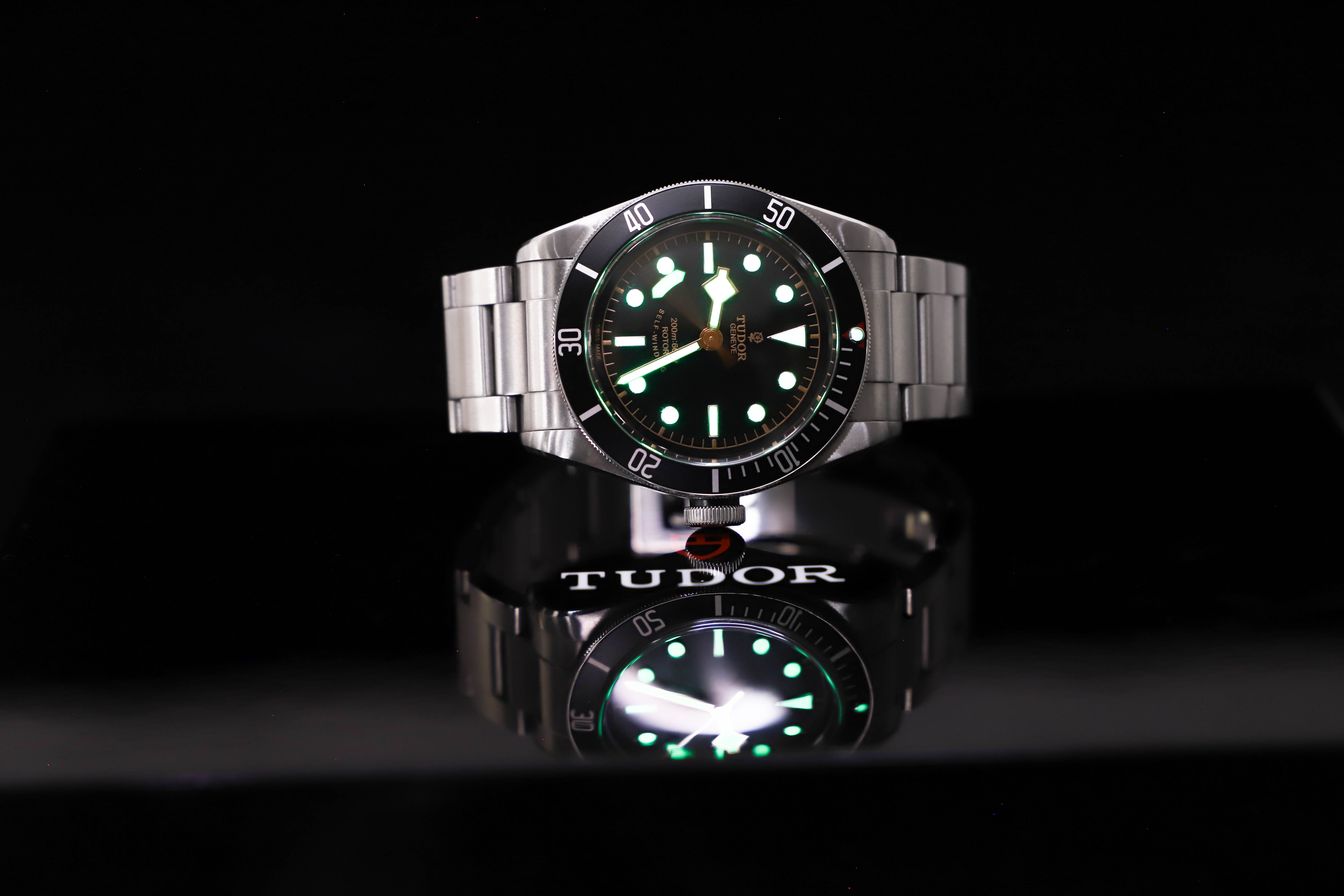 Tudor Black Bay 79220N lume shot