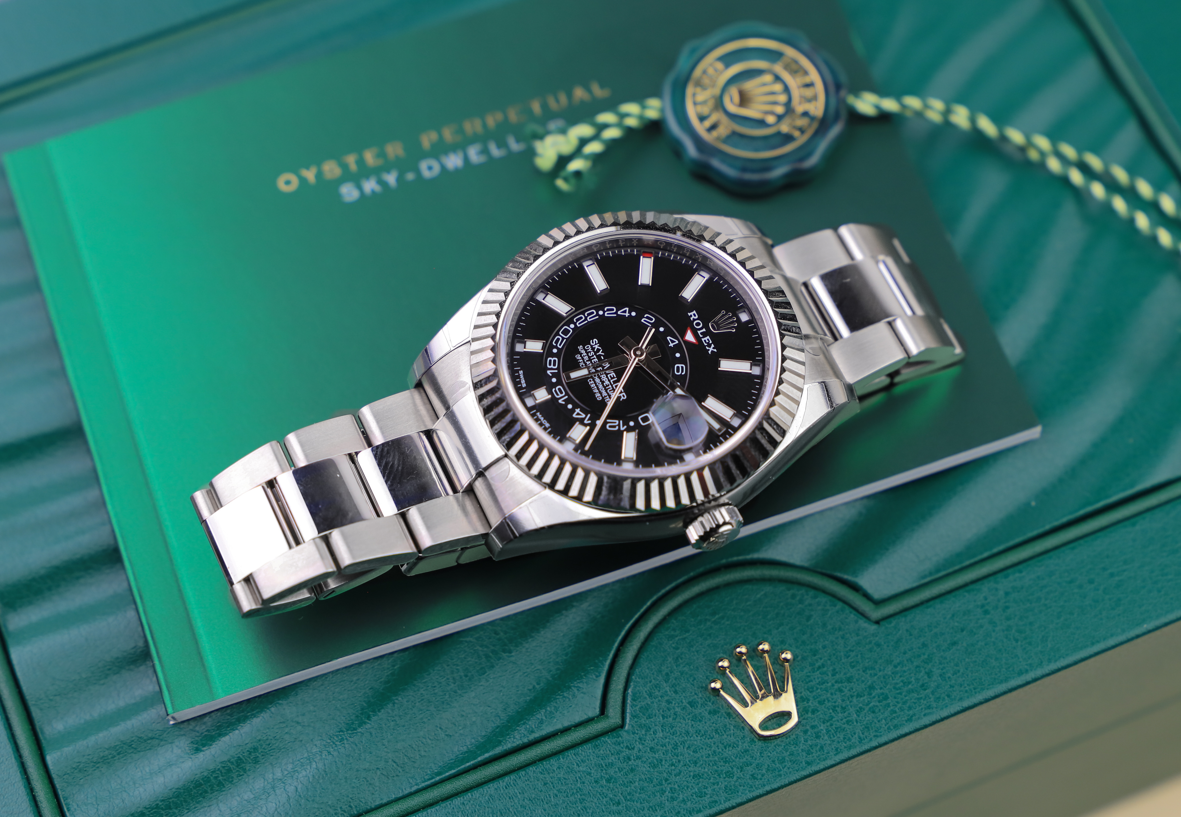 Rolex Sky-Dweller 326934 black dial