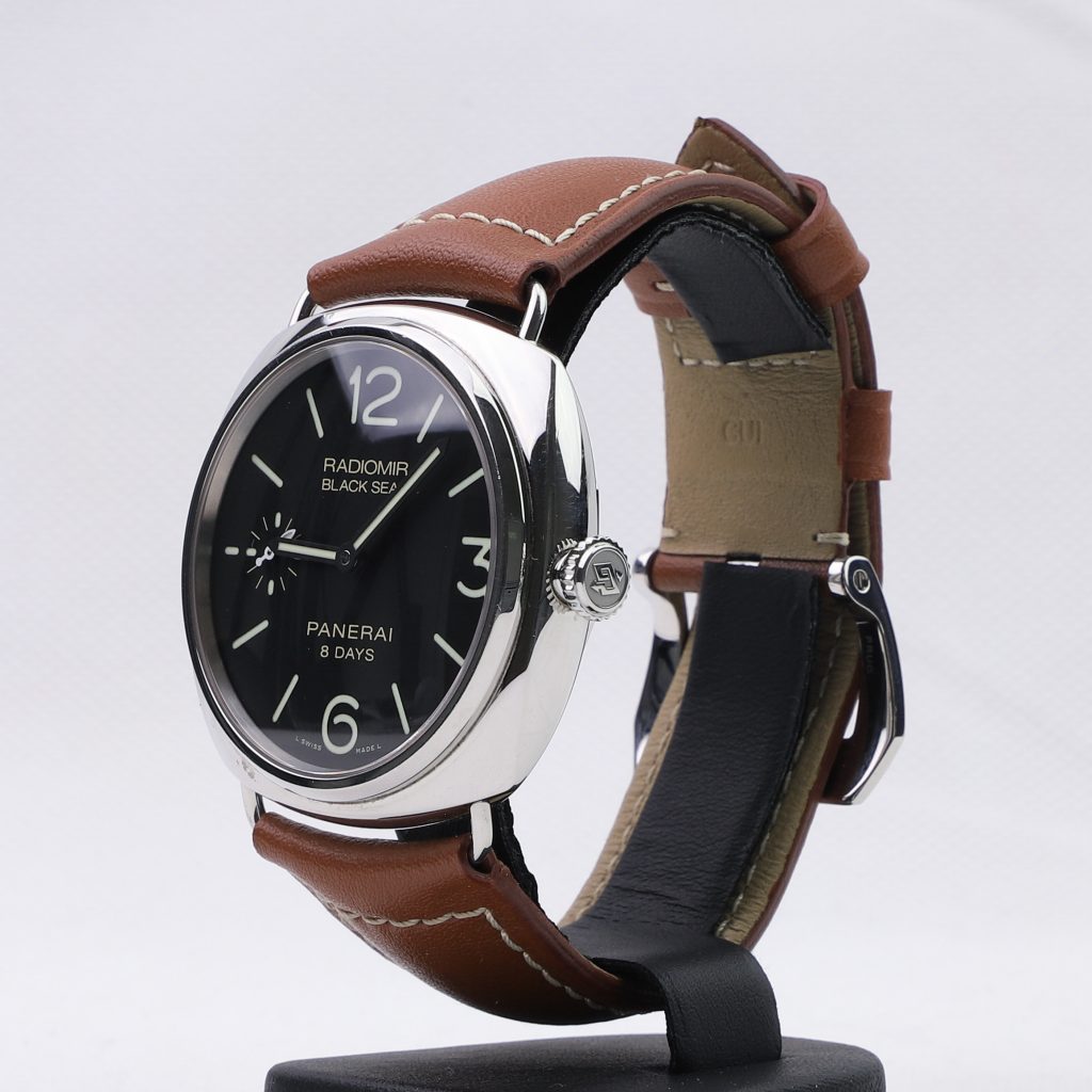 Panerai Radiomir Black Seal 8 Days PAM609 - Millenary Watches