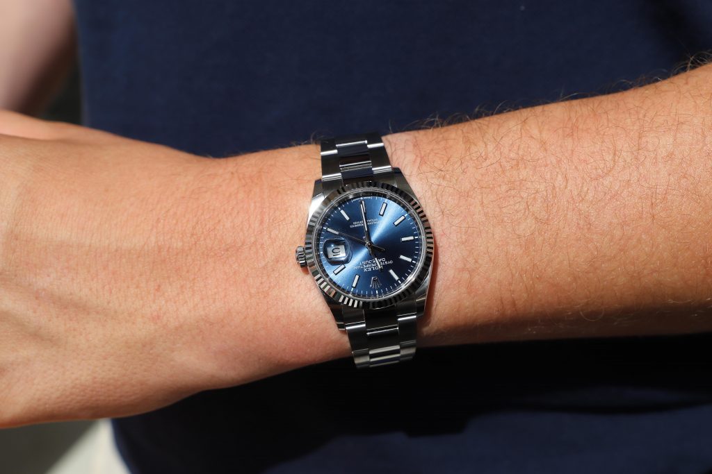 Should I Wear my Rolex Tight or Loose? Millenary Watches