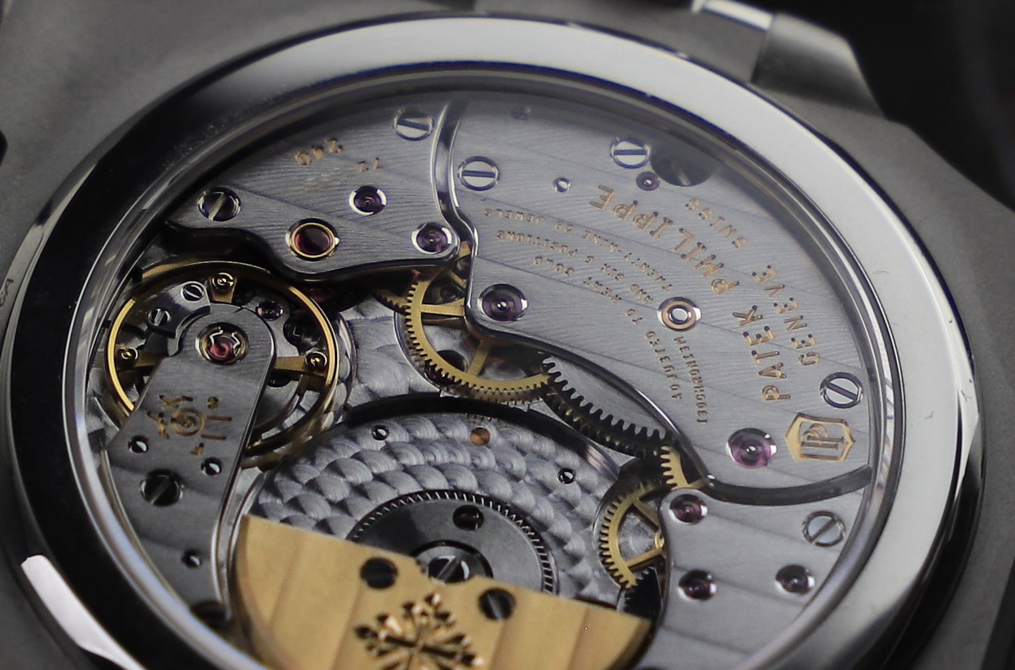 making a patek philippe watch