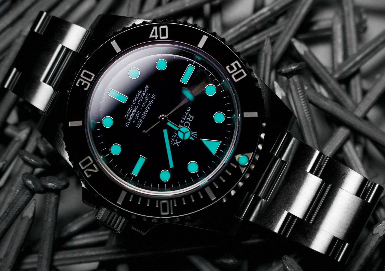 rolex luminous hands