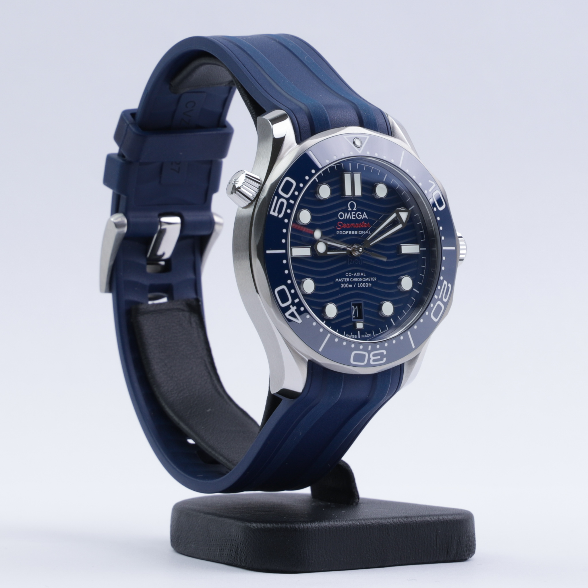 omega seamaster professional blue dial