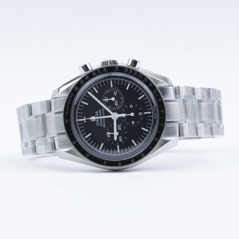 omega speedmaster professional moonwatch 2020