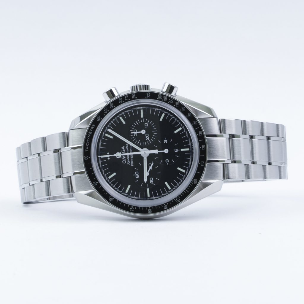 omega speedmaster professional moonwatch 2020