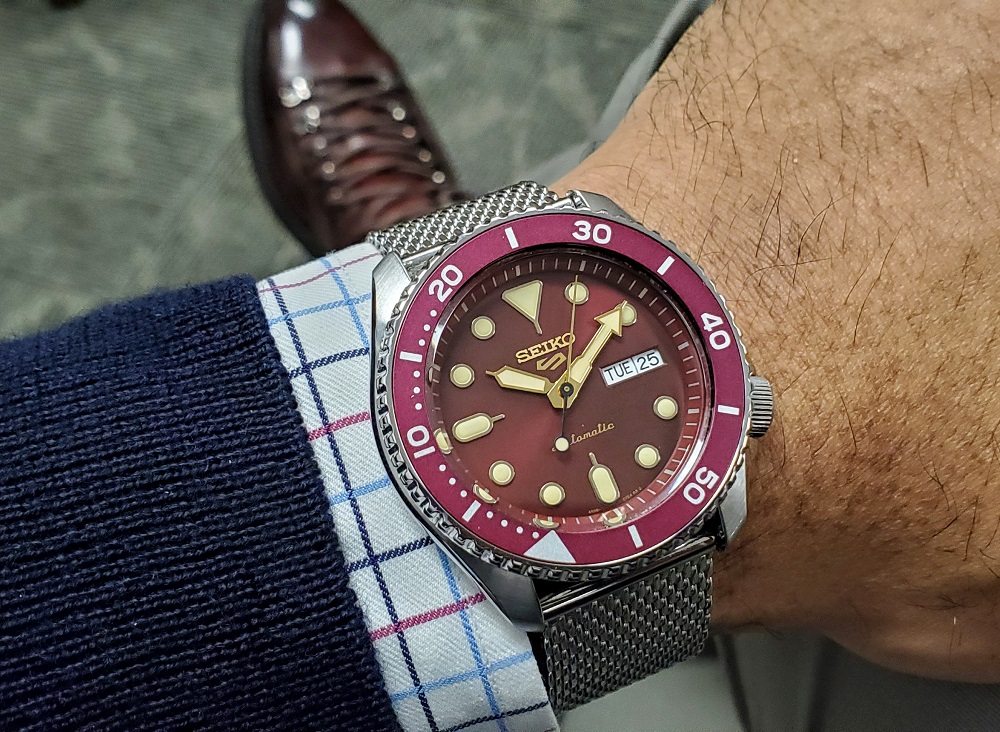 Seiko 5 sports discount red