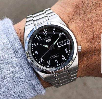 seiko 5 arabic day date
