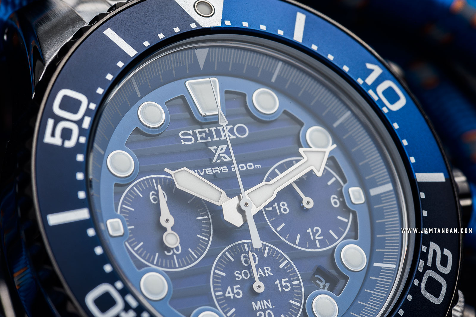 seiko prospex solar diver chronograph