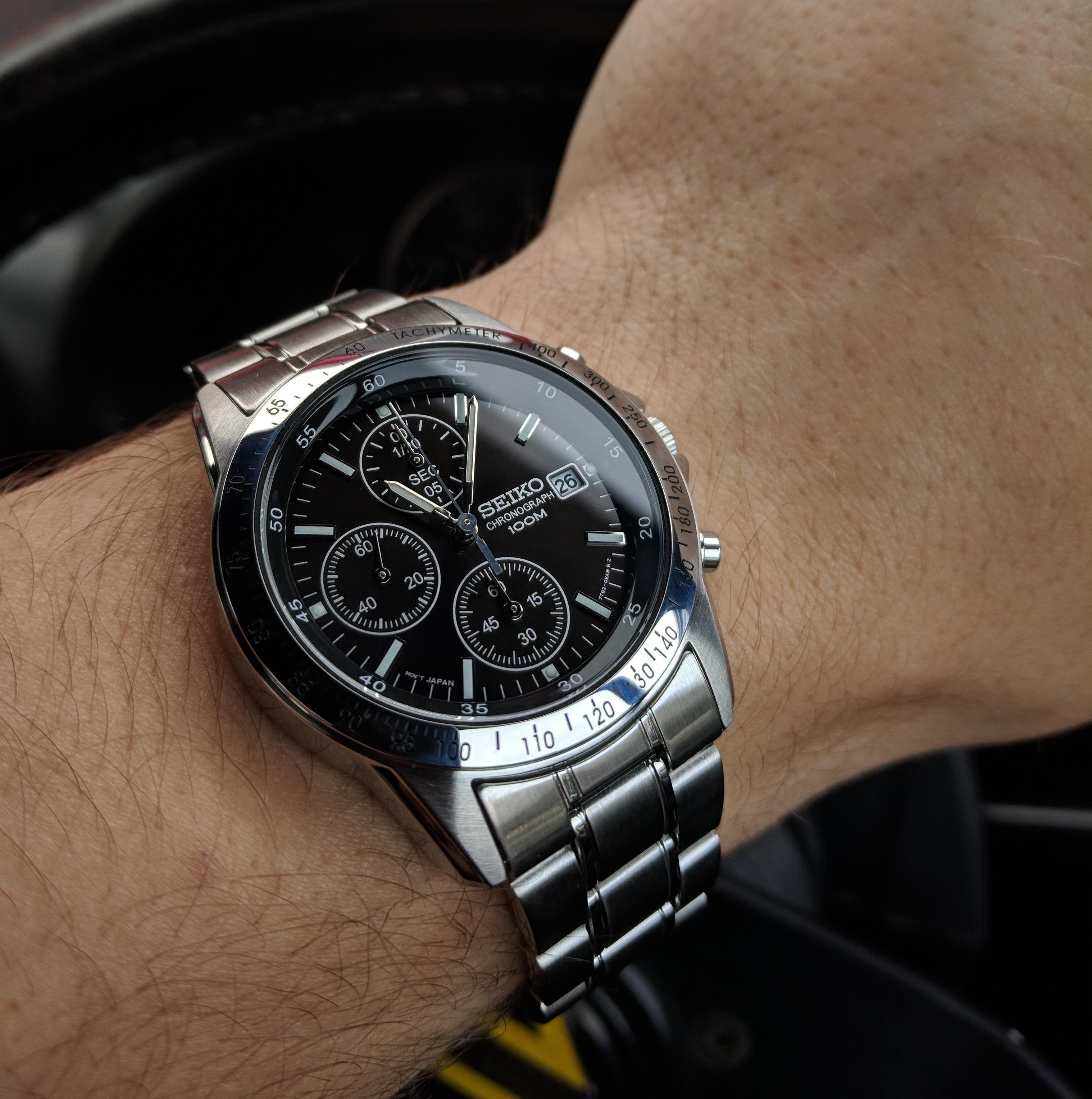 De vreemdeling opladen Inactief Seiko Chronograph SND367 Review & Complete Guide - Millenary Watches