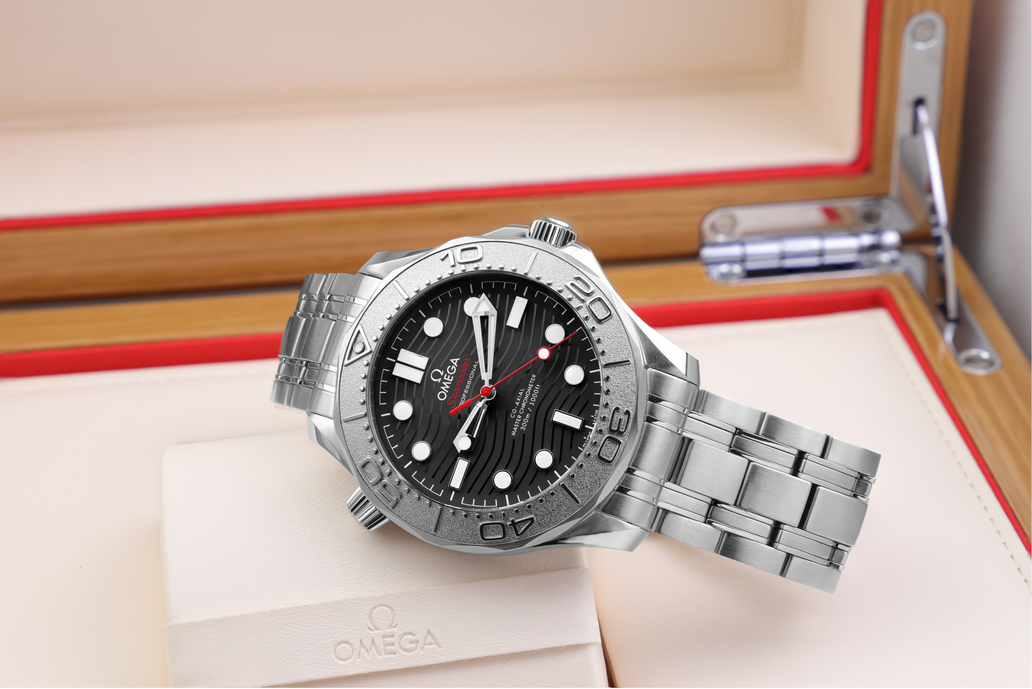 Omega Seamaster Nekton