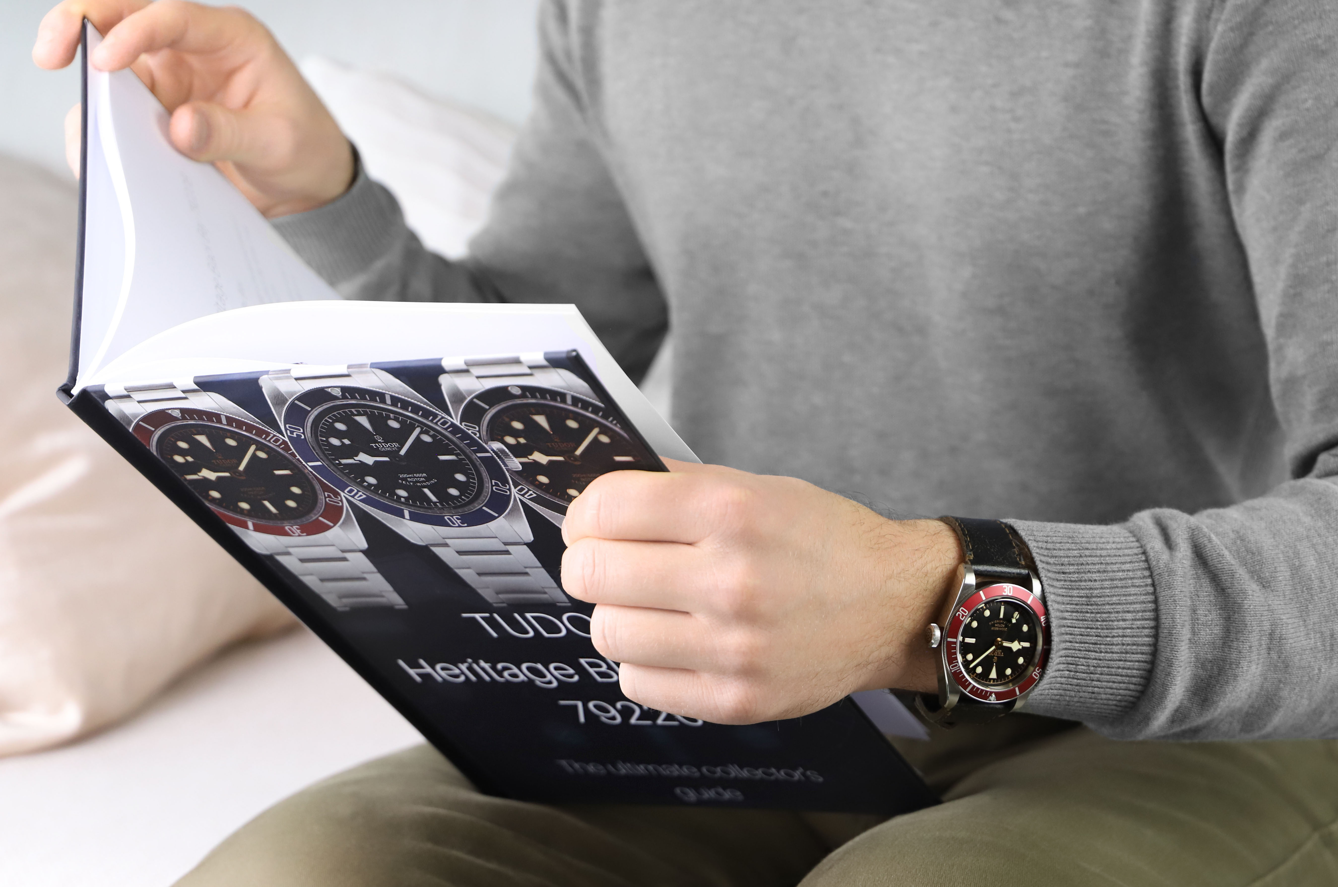 Tudor Heritage Black Bay 79220 Book