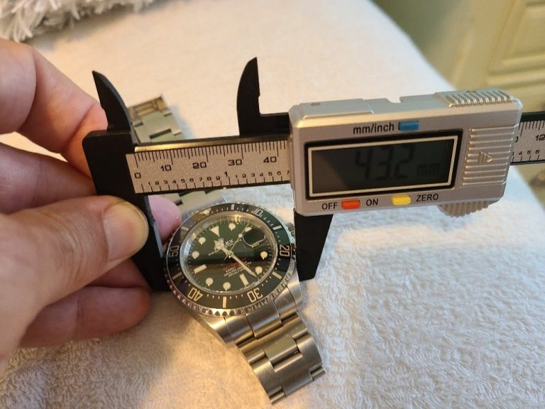 How do I Know what Size my Rolex is? Guide] Millenary Watches